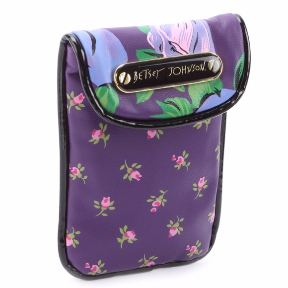 NWT Betsey Johnson Mixed Floral Pda Case - Picture 2 of 6